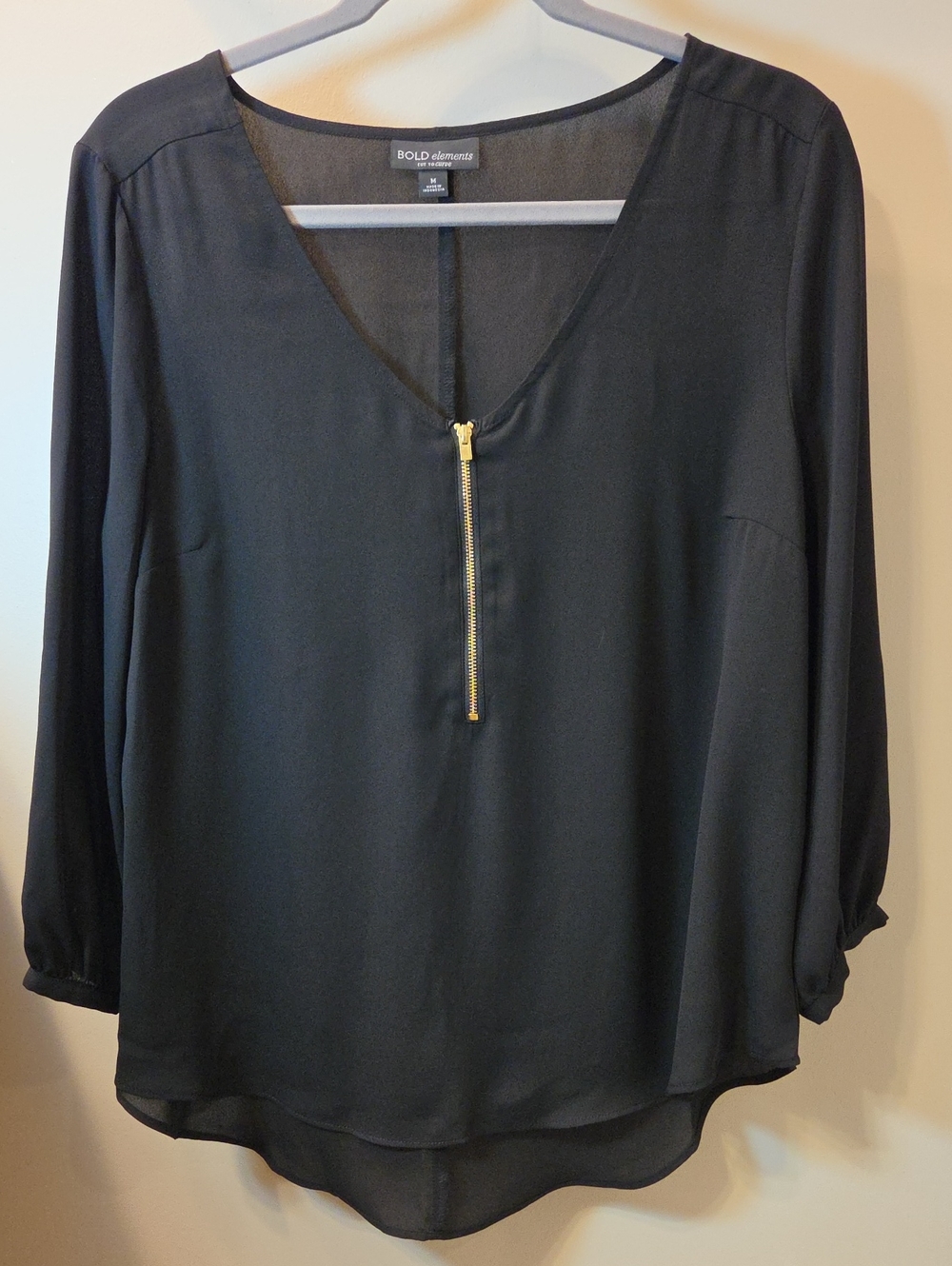 BOLD elements Black Long-Sleeve V-Neck Blouse with Gold Zip